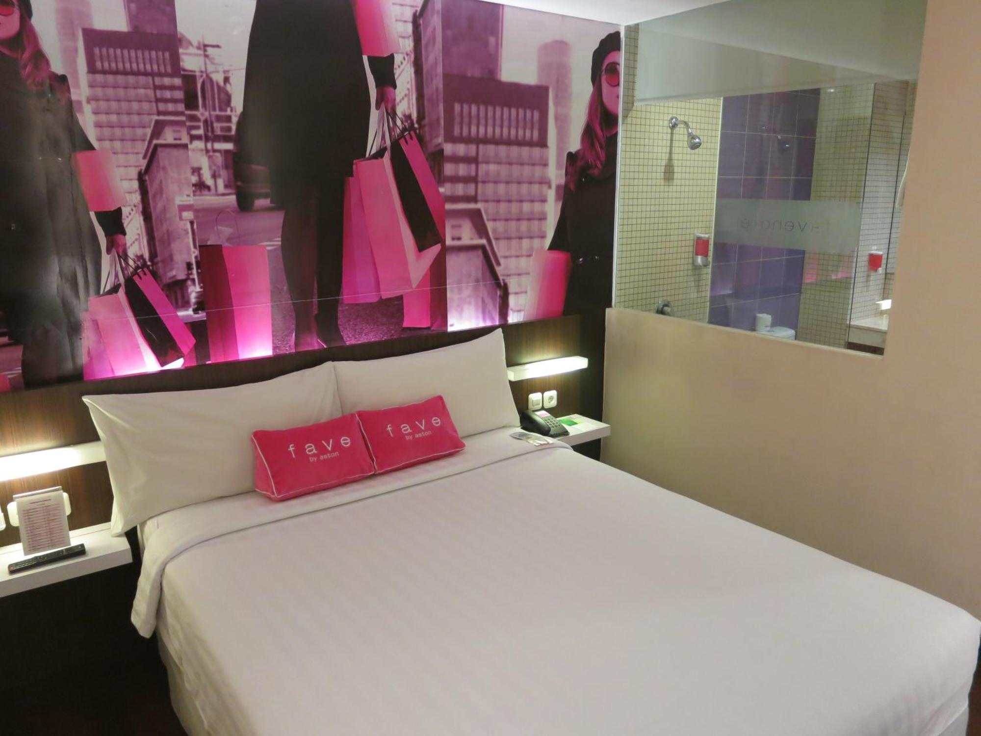 Favehotel Mex Tunjungan Surabaya Szoba fotó