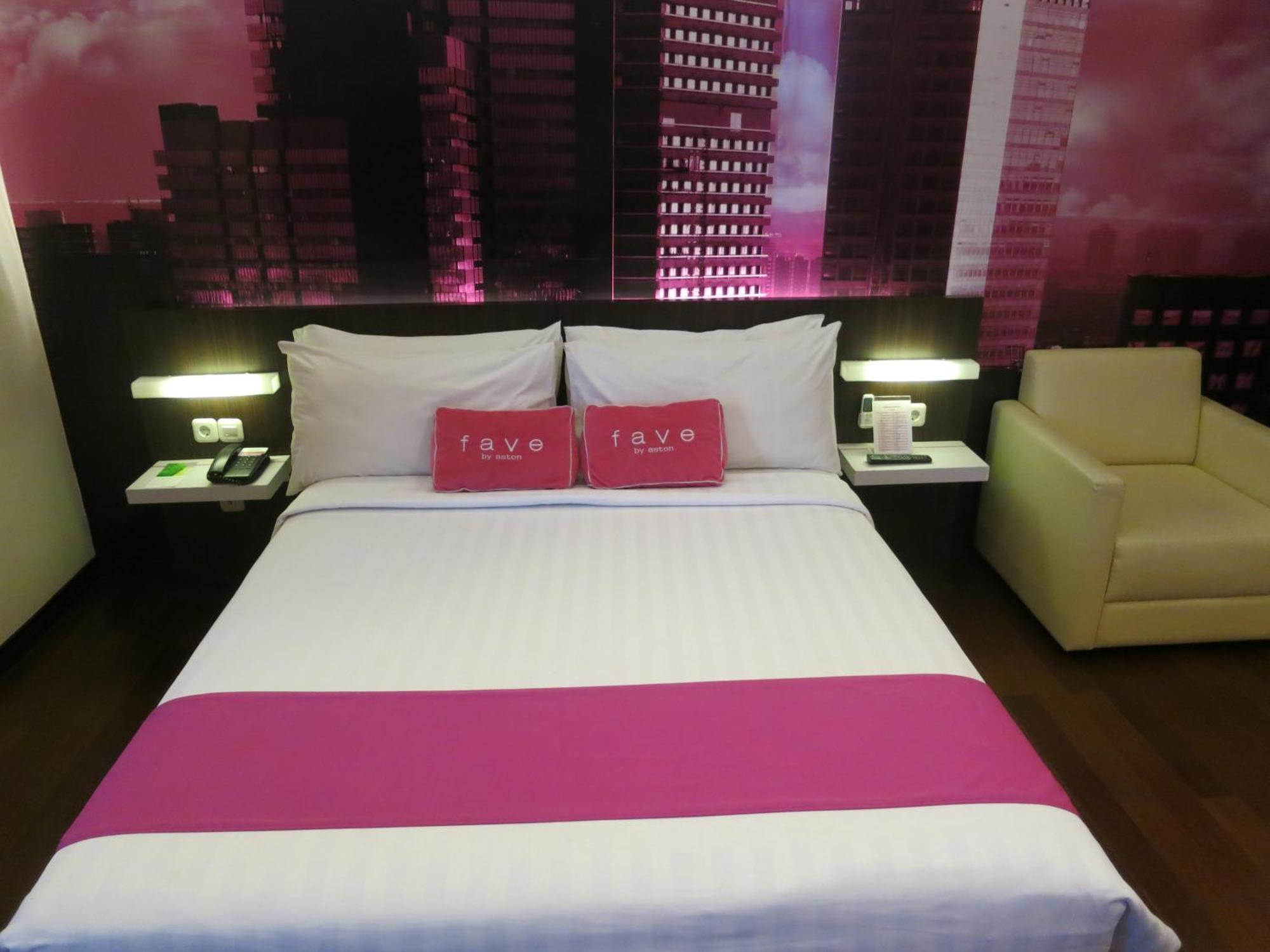 Favehotel Mex Tunjungan Surabaya Szoba fotó