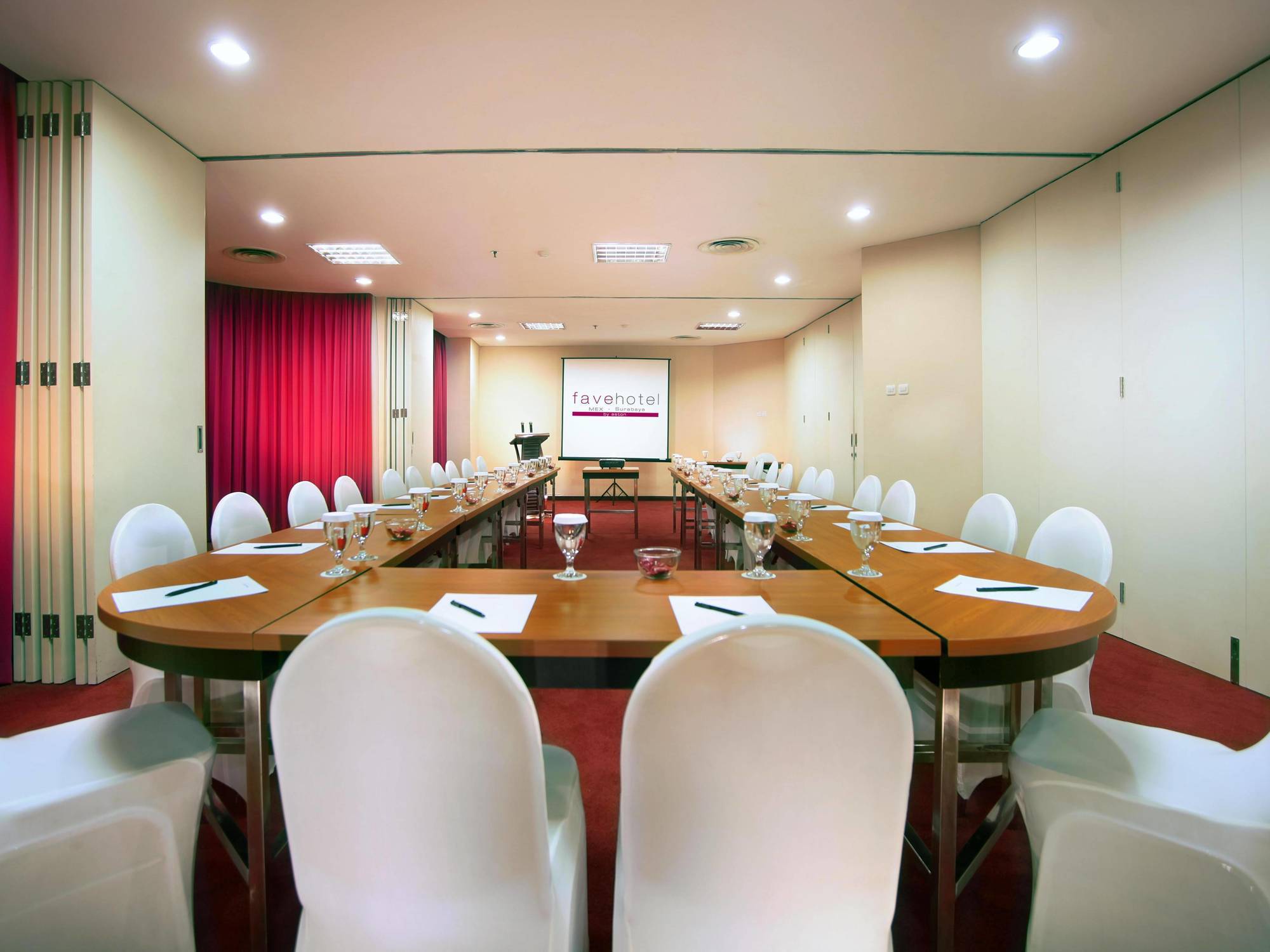Favehotel Mex Tunjungan Surabaya Kültér fotó