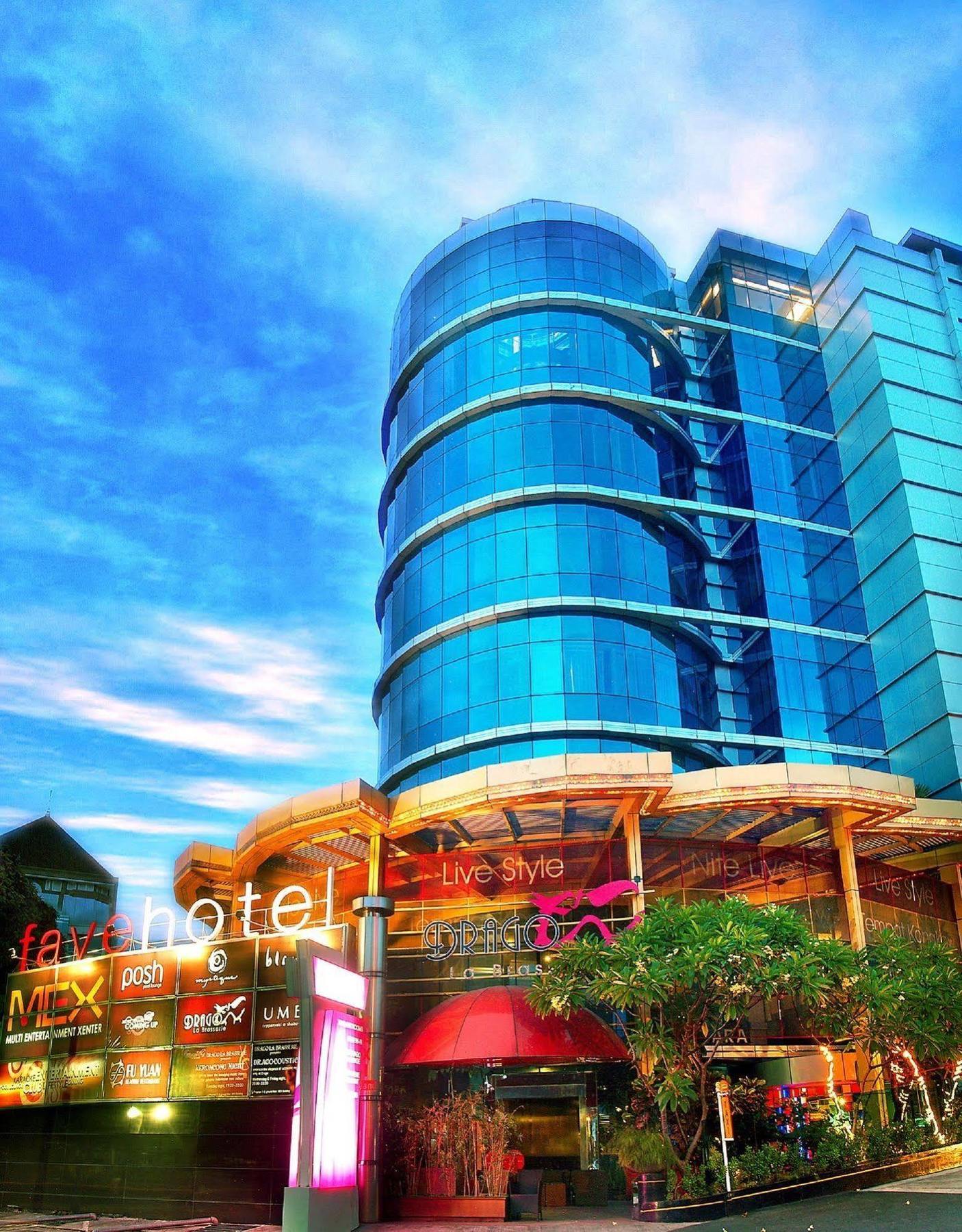 Favehotel Mex Tunjungan Surabaya Kültér fotó