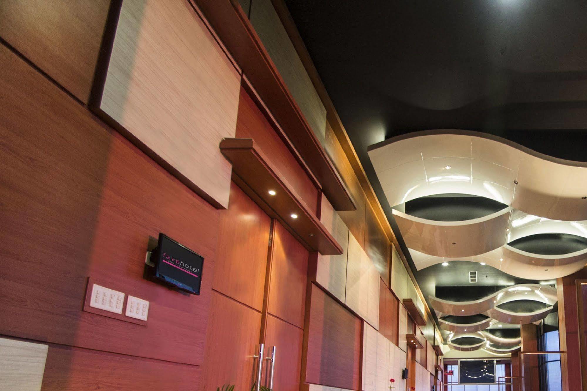 Favehotel Mex Tunjungan Surabaya Kültér fotó